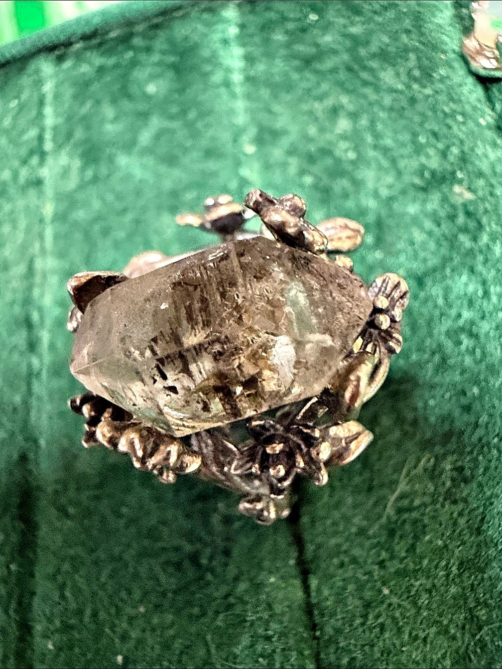 Herkimer diamond Floral Gemstone vintage style Ring in Gray silver size 7 adjust